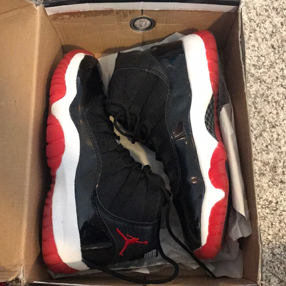 Michael Jordan Bred 11s